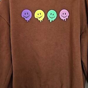 Brown Crew Neck, Smile design